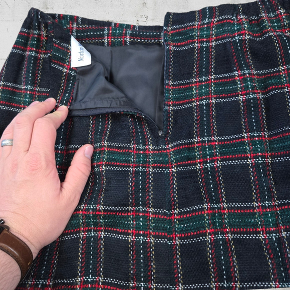 1980s Vintage Navy Red Tweed Glen Check Plaid Tartan Knee Length Skirt Size 4 - Picture 5 of 6